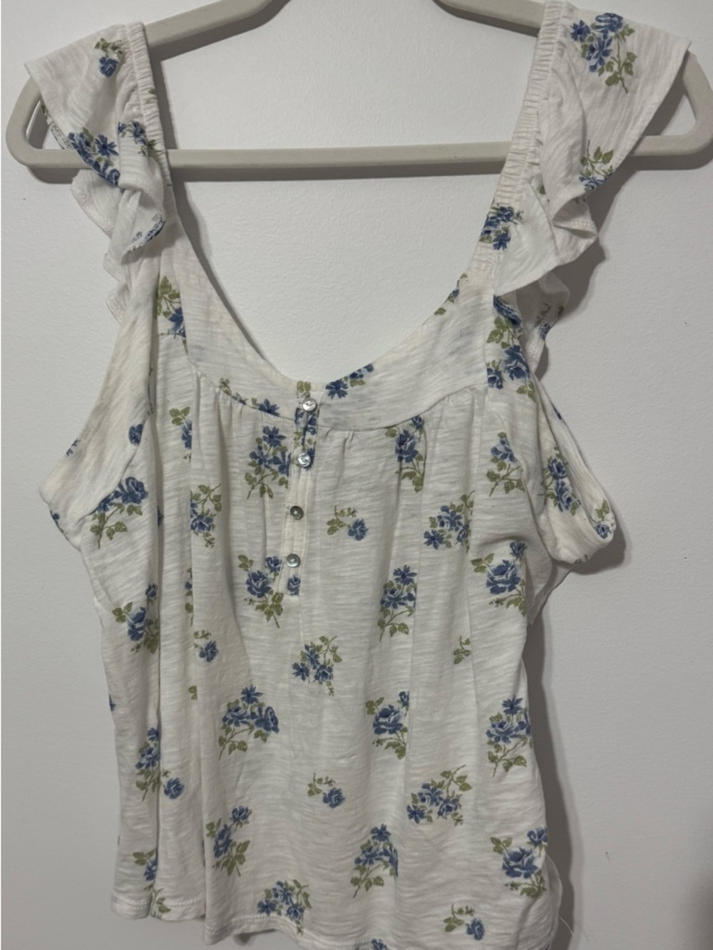 Lucky Brand White Floral Ruffle-Sleeve Tank Top $12